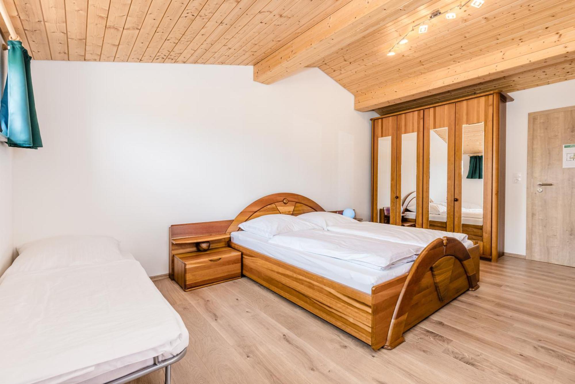 Der Bradler Bed and Breakfast Ebhausen Exterior foto